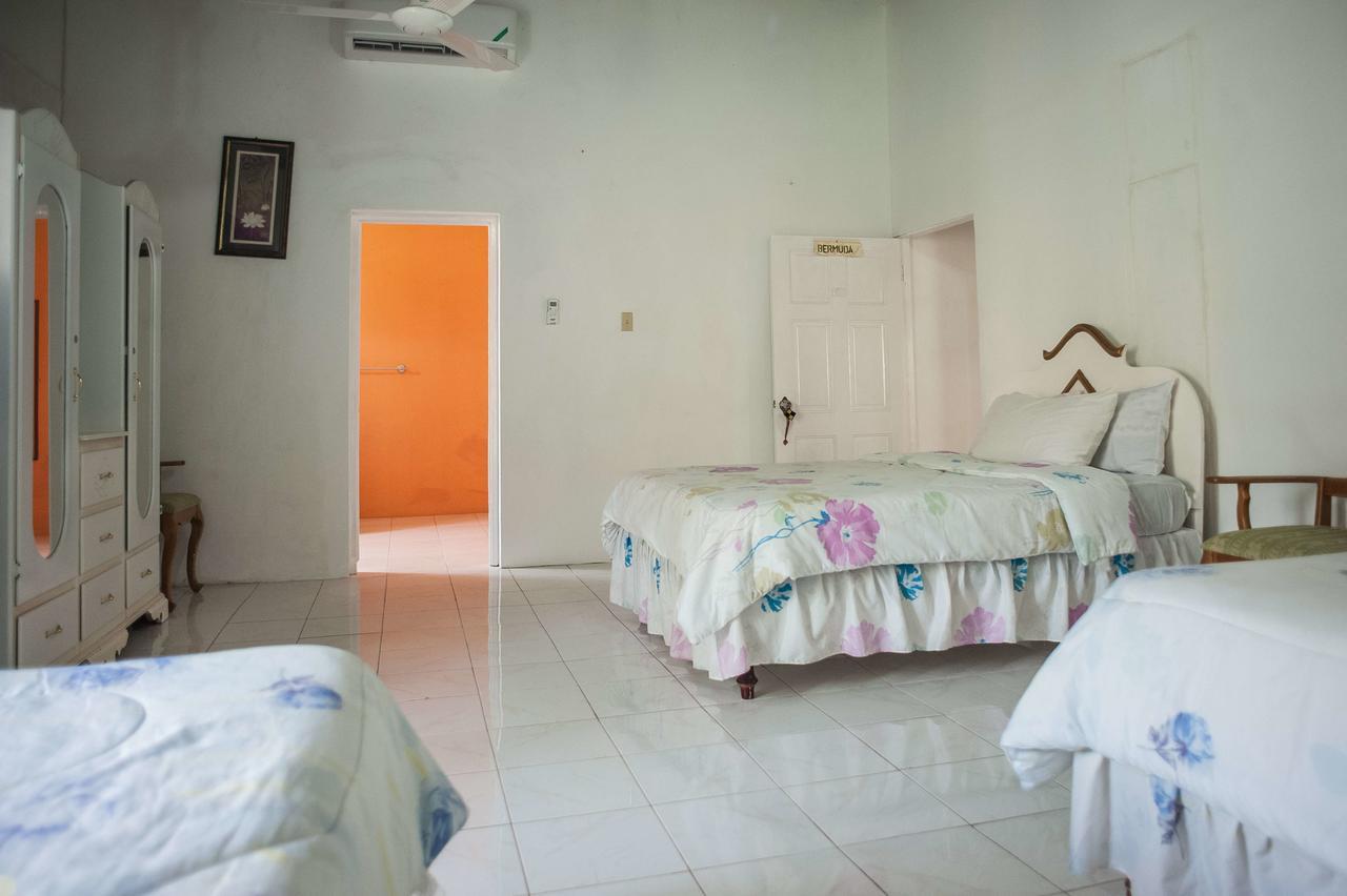 Diamond Villa Guest House Montego Bay Exterior photo